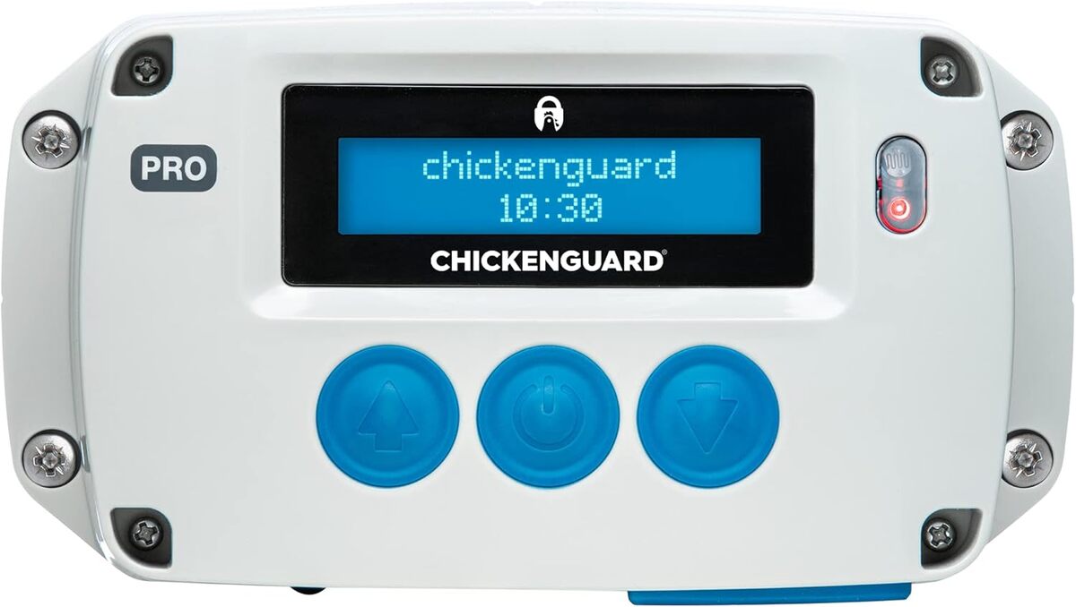 Test : porte automatique ChickenGuard Pro pour poulailler