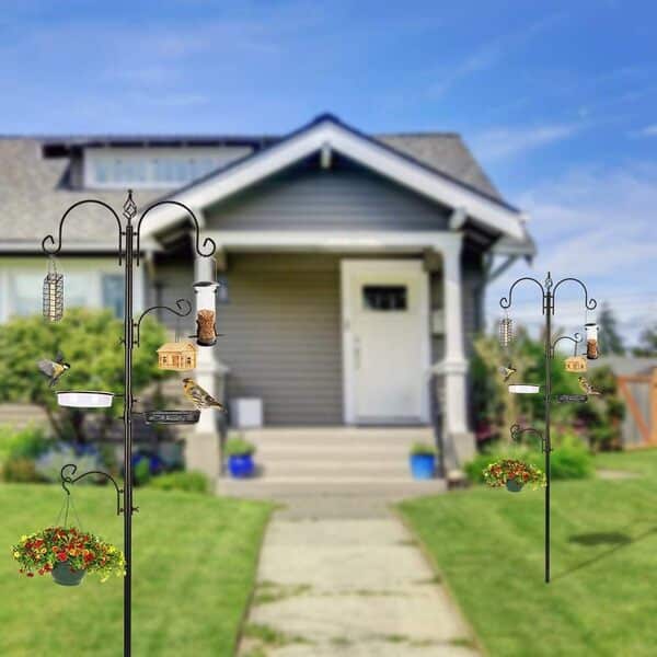 Station d'alimentation pour oiseaux de luxe avec mât de suspension multi-mangeoires, mangeoire en métal, bain d'oiseaux, plateau en maille pour attirer les oiseaux sauvages et suspension de pot de