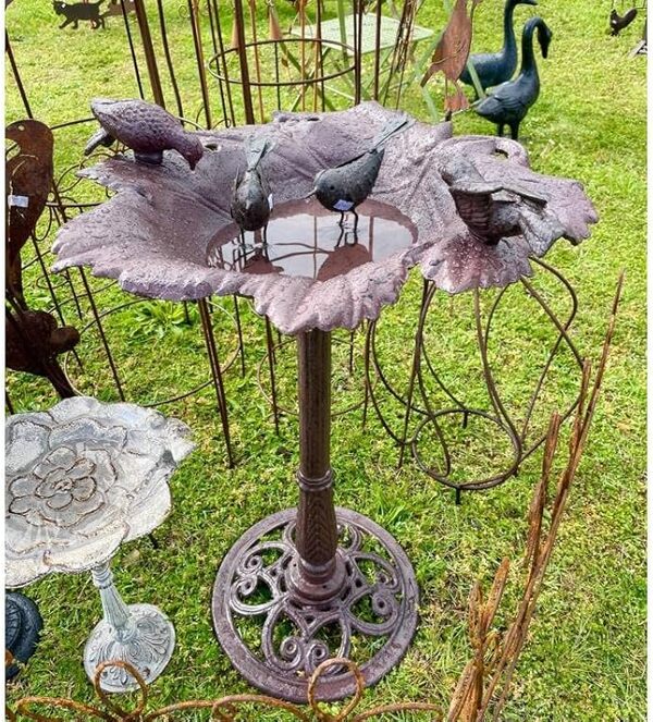 L'Héritier Du Temps Géant Bain à Oiseaux Feuille Mangeoire Abreuvoir Bain d'Oiseau sur Pied en Fonte Marron 47x52x83cm