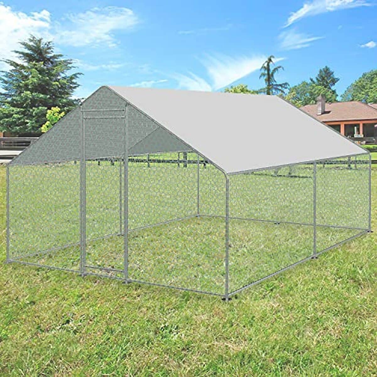 Test : poulailler d'extérieur ISOISL en acier galvanisé 3x3x2 m